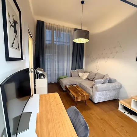 Cozy Design In The Center Of Appartement